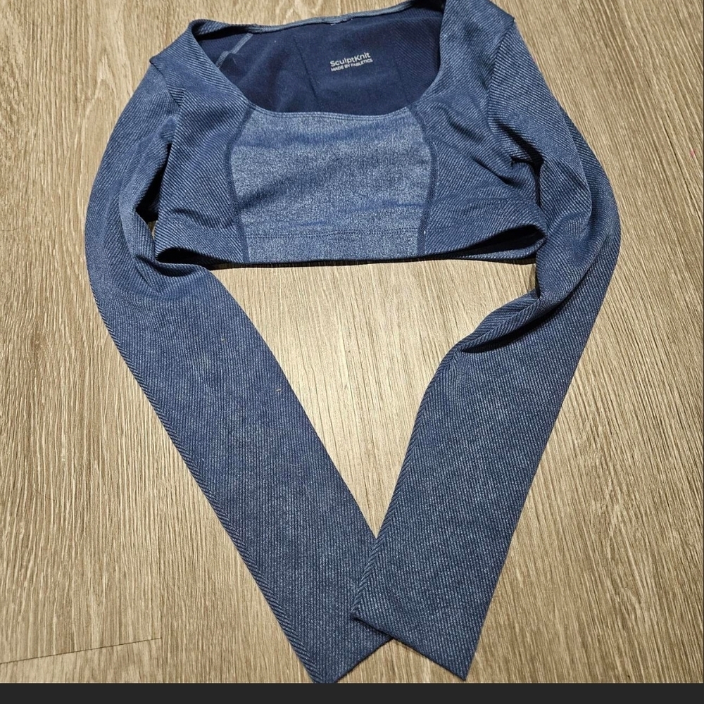 Fabletics Navy Long Sleeve Crop Top